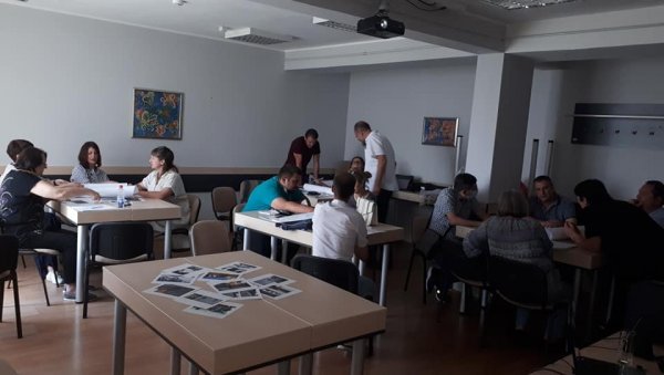 ГОДИНУ ДАНА ПРОМОЦИЈЕ ИСТОРИЈЕ: Удружење историчара Расинског округа ГОДИНУ ДАНА ПРОМОЦИЈЕ ИСТОРИЈЕ: Удружење историчара Расинског округа