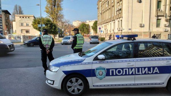 ДВЕ ОСОБЕ ПОГИНУЛЕ, А 20 ПОВРЕЂЕНО: Полиција у Новом Саду имала пуне руке посла ДВЕ ОСОБЕ ПОГИНУЛЕ, А 20 ПОВРЕЂЕНО: Полиција у Новом Саду имала пуне руке посла