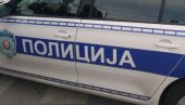 ŠESTORKA SA FANTOMKAMA UPALA U BILIJAR KLUB: Dvojicu mladića napali flašama i štapovima ŠESTORKA SA FANTOMKAMA UPALA U BILIJAR KLUB: Dvojicu mladića napali flašama i štapovima