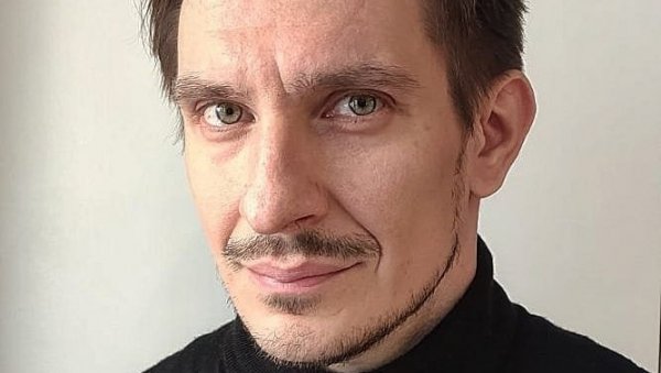 ИЗЛОЖБА НЕНАДА ГАЈИЋА КОЈА СЕ НЕ СМЕ ПРОПУСТИТИ: Мајстор специјалних ефеката и мини-скулптуре вечерас у Крушевцу (ФОТО) ИЗЛОЖБА НЕНАДА ГАЈИЋА КОЈА СЕ НЕ СМЕ ПРОПУСТИТИ: Мајстор специјалних ефеката и мини-скулптуре вечерас у Крушевцу (ФОТО)