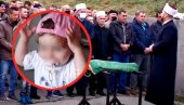 САХРАЊЕНА МАЛА ЏЕНА: Сузе и јецаји за девојчицу која је преминула после операције (ВИДЕО) САХРАЊЕНА МАЛА ЏЕНА: Сузе и јецаји за девојчицу која је преминула после операције (ВИДЕО)