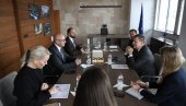 ЗАЈЕДНИЦА СРПСКИХ ОПШТИНА ПРИОРИТЕТ: Ракић и Радојевић са шефом Канцеларије ЕУ ЗАЈЕДНИЦА СРПСКИХ ОПШТИНА ПРИОРИТЕТ: Ракић и Радојевић са шефом Канцеларије ЕУ