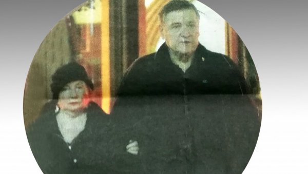 ОВО ЈЕ ЖЕНА МИЛУТИНА МРКОЊИЋА: Деценијама су били у браку, остали у сјајним односима, нису желели да се разведу (ФОТО) ОВО ЈЕ ЖЕНА МИЛУТИНА МРКОЊИЋА: Деценијама су били у браку, остали у сјајним односима, нису желели да се разведу (ФОТО)