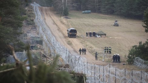 U EU ZGROŽENI ODLUKOM VARŠAVE: Poljska formirala „zonu smrti“ na granici sa Belorusijom U EU ZGROŽENI ODLUKOM VARŠAVE: Poljska formirala „zonu smrti“ na granici sa Belorusijom