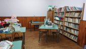 SAKUPLJAJU KNJIGE ZA ŠKOLSKU BIBLIOTEKU: Nesvakidašnja akcija učiteljica i roditelja đaka u selu Crna Bara kod Čoke