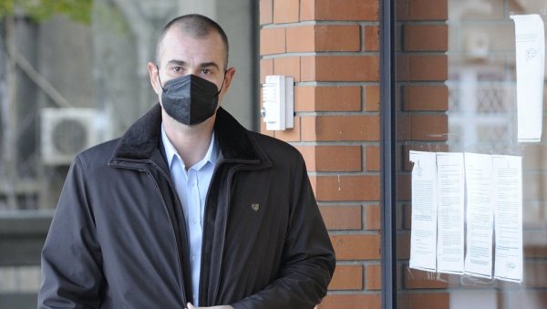 НАСТАВЉЕНО СУЂЕЊЕ ГОРАНУ ПАПИЋУ: Марић - Рекао ми је да га позовем када будем насамо са Миљковићем и укључим спикерфон НАСТАВЉЕНО СУЂЕЊЕ ГОРАНУ ПАПИЋУ: Марић - Рекао ми је да га позовем када будем насамо са Миљковићем и укључим спикерфон