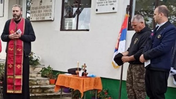 ПОМЕН МАЈОРУ ТАНКОСИЋУ: Сећање на чувеног ратника и комитског војводу у његовој родној Руклади код Уба ПОМЕН МАЈОРУ ТАНКОСИЋУ: Сећање на чувеног ратника и комитског војводу у његовој родној Руклади код Уба