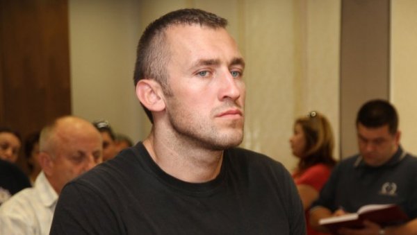 ОДОБРЕНО НОВО ДНК ВЕШТАЧЕЊЕ: У Бањалуци настављено суђење Синиши Шакићу за убиство Славише Ћулума ОДОБРЕНО НОВО ДНК ВЕШТАЧЕЊЕ: У Бањалуци настављено суђење Синиши Шакићу за убиство Славише Ћулума