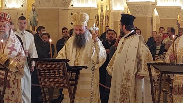 ГОДИШЊИЦА УПОКОЈЕЊА ПАТРИЈАРХА ИРИНЕЈА: Литургију у Храму Светог Саве служио патријарх Порфирије (ВИДЕО+ФОТО) ГОДИШЊИЦА УПОКОЈЕЊА ПАТРИЈАРХА ИРИНЕЈА: Литургију у Храму Светог Саве служио патријарх Порфирије (ВИДЕО+ФОТО)