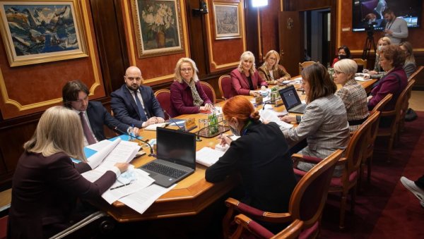 МИНИСТАР ПРИЗНАО ПРОПУСТ ПОЛИЦИЈЕ: Пред Одбором за родну равноправност саслушан први човек МУП МИНИСТАР ПРИЗНАО ПРОПУСТ ПОЛИЦИЈЕ: Пред Одбором за родну равноправност саслушан први човек МУП