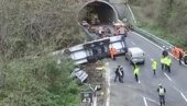 ИЗГОРЕО МАКЕДОНСКИ АУТОБУС: Погинуло 46 људи, међу њима и 12 деце (ФОТО) ИЗГОРЕО МАКЕДОНСКИ АУТОБУС: Погинуло 46 људи, међу њима и 12 деце (ФОТО)