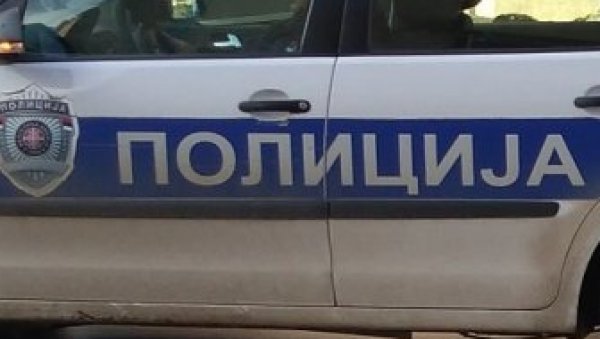 ДЕДА ОСУМЊИЧЕН ДА ЈЕ СИЛОВАО УНУКУ (12): Мушкарац од шездесетак година ухапшен, истрага у току ДЕДА ОСУМЊИЧЕН ДА ЈЕ СИЛОВАО УНУКУ (12): Мушкарац од шездесетак година ухапшен, истрага у току