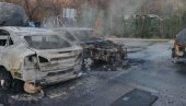 ЕКСКЛУЗИВНЕ ФОТОГРАФИЈЕ РАЗОРЕНЕ ФАБРИКЕ: Делови ракета на земљи, аутомобили уништени ЕКСКЛУЗИВНЕ ФОТОГРАФИЈЕ РАЗОРЕНЕ ФАБРИКЕ: Делови ракета на земљи, аутомобили уништени