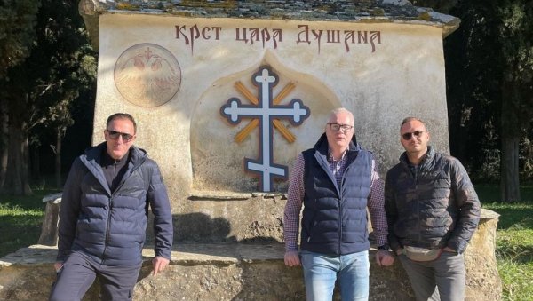 ПРВИ ПУТ У ХИЛАНДАРУ: Трубач Дејан Петровић посетио Свету Гору ПРВИ ПУТ У ХИЛАНДАРУ: Трубач Дејан Петровић посетио Свету Гору
