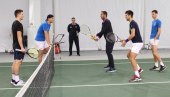 ЂОКОВИЋ ИГРАО ДУБЛ: Српски тенисери брусе форму за почетак Дејвис купа (ФОТО) ЂОКОВИЋ ИГРАО ДУБЛ: Српски тенисери брусе форму за почетак Дејвис купа (ФОТО)