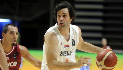 TEODOSIĆ JE KOŠARKAŠKI GENIJE! Skariolo: Čini druge boljim, to je posebna veština TEODOSIĆ JE KOŠARKAŠKI GENIJE! Skariolo: Čini druge boljim, to je posebna veština