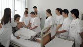 PACIJENTA NISU NI VIDELI TRI GODINE: Đaci medicinskih škola uskraćeni za praktičnu nastavu u zdravstvu