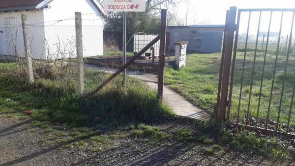 ТРУЈУ СЕ ИЗ СЛАВИНА 18 ГОДИНА! Према најновијем извештају института Батут, вода у Темерину је 100 одсто неисправна ТРУЈУ СЕ ИЗ СЛАВИНА 18 ГОДИНА! Према најновијем извештају института Батут, вода у Темерину је 100 одсто неисправна