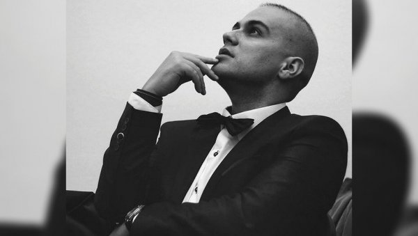 ОЧЕВО САМОУБИСТВО НИСАМ ПРЕБОЛЕО: Потресна исповест Бојана Маровића о породичној трагедији ОЧЕВО САМОУБИСТВО НИСАМ ПРЕБОЛЕО: Потресна исповест Бојана Маровића о породичној трагедији