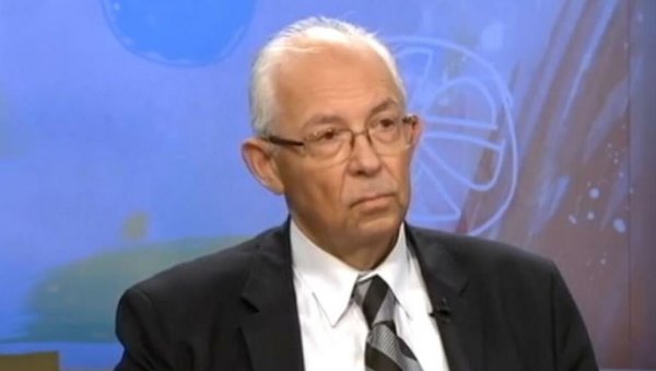 ДВА СУ РАЗЛОГА ДА РАСПУСТ ПОЧНЕ РАНИЈЕ Доктор Кон упозорио: Следи период неповољних епидемијских догађаја ДВА СУ РАЗЛОГА ДА РАСПУСТ ПОЧНЕ РАНИЈЕ Доктор Кон упозорио: Следи период неповољних епидемијских догађаја