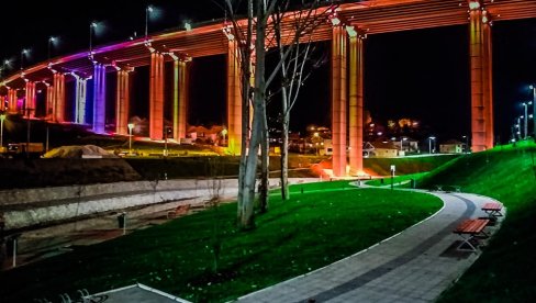 DAN RETKIH BOLESTI: Svetleće mostovi kod Vladičinog Hana i Dimitrovgrada DAN RETKIH BOLESTI: Svetleće mostovi kod Vladičinog Hana i Dimitrovgrada