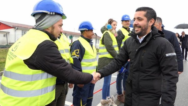 МИНИСТАР МОМИРОВИЋ: Кнић добија модерну канализацију и постројења за прераду отпадних вода МИНИСТАР МОМИРОВИЋ: Кнић добија модерну канализацију и постројења за прераду отпадних вода