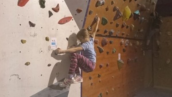 ТРОФЕЈ БЕОГРАДА У СПОРТСКОМ ПЕЊАЊУ: Учествоваће само спортисти из Србије ТРОФЕЈ БЕОГРАДА У СПОРТСКОМ ПЕЊАЊУ: Учествоваће само спортисти из Србије