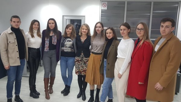 СТУДЕНТСКИ УРБАНИЗАМ МЕЊА НИШ: Локална самоуправа прихвата креативна решења са Грађевинско-архитектонског факлутета СТУДЕНТСКИ УРБАНИЗАМ МЕЊА НИШ: Локална самоуправа прихвата креативна решења са Грађевинско-архитектонског факлутета