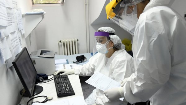 ТЕСТ ЗАРАЖЕНЕ ПОРОДИЦЕ БИО НЕГАТИВАН: Стручњаци објаснили како је омикрон из Боцване стигао у Србију ТЕСТ ЗАРАЖЕНЕ ПОРОДИЦЕ БИО НЕГАТИВАН: Стручњаци објаснили како је омикрон из Боцване стигао у Србију