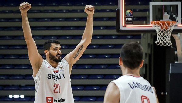СРБИЈА ИМА НОВОГ МИЉЕНИКА НАВИЈАЧА: Јагодић Куриџа - Даје ми обавезу да се додатно борим на терену СРБИЈА ИМА НОВОГ МИЉЕНИКА НАВИЈАЧА: Јагодић Куриџа - Даје ми обавезу да се додатно борим на терену