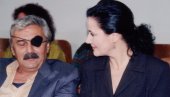 LJUBAV NA PRVI POGLED: Ovo je supruga Danila Lazovića - rodila mu je četvoro dece LJUBAV NA PRVI POGLED: Ovo je supruga Danila Lazovića - rodila mu je četvoro dece