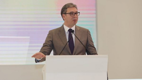 ИЗАБРАНИ НОВИ ПОТПРЕДСЕДНИЦИ СНС-А: Председништво значајно проширено, Вучић остаје на челу странке ИЗАБРАНИ НОВИ ПОТПРЕДСЕДНИЦИ СНС-А: Председништво значајно проширено, Вучић остаје на челу странке