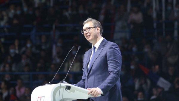 ЈЕДИНА ГРАНИЦА СУ НАШИ СНОВИ: Вучић објавио снимак са јаком поруком (ВИДЕО) ЈЕДИНА ГРАНИЦА СУ НАШИ СНОВИ: Вучић објавио снимак са јаком поруком (ВИДЕО)