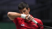 NOVAK ĐOKOVIĆ GLEDA I NE VERUJE: Ovo su Noletu uradili organizatori Indijan Velsa NOVAK ĐOKOVIĆ GLEDA I NE VERUJE: Ovo su Noletu uradili organizatori Indijan Velsa