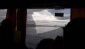 НАПАДНУТ АУТОБУС СА ЧЛАНОВИМА СНС: Хулигани направили хаос код Шапца (ФОТО) НАПАДНУТ АУТОБУС СА ЧЛАНОВИМА СНС: Хулигани направили хаос код Шапца (ФОТО)