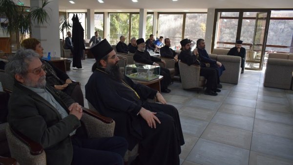 ПРЕДАВАЊА О МАЈЦИ СВЕТОГ САВЕ: У Куршумлији и Пролом Бањи одржан дводневни научни скуп посвећен светој Анастасији ПРЕДАВАЊА О МАЈЦИ СВЕТОГ САВЕ: У Куршумлији и Пролом Бањи одржан дводневни научни скуп посвећен светој Анастасији
