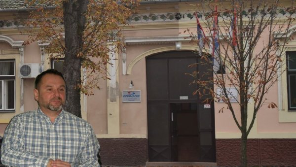 ГАС СКУПЉИ ДУЖНИЦИМА: Удружење потрошача из Кикинде оспорило Србијагасу њихов посебан ценовник услуга ГАС СКУПЉИ ДУЖНИЦИМА: Удружење потрошача из Кикинде оспорило Србијагасу њихов посебан ценовник услуга