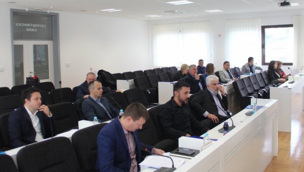 СКУПШТИНА У БИЛЕЋИ ПРЕД РАСПУШТАЊЕМ? О локалном парламенту ускоро одлучује Народна скупштина Републике Српске СКУПШТИНА У БИЛЕЋИ ПРЕД РАСПУШТАЊЕМ? О локалном парламенту ускоро одлучује Народна скупштина Републике Српске