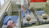 DEVET DEČAKA I DUPLO VIŠE DEVOJČICA: U novosadskoj Betaniji za dan rođeno 27 beba