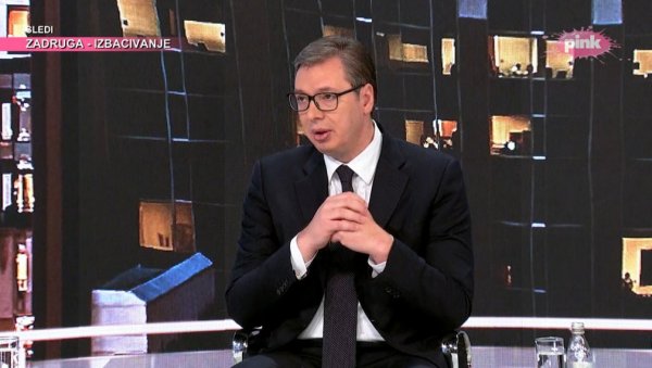 О ТОМ ЛИЦЕМЕРЈУ НЕЋУ НИ ДА ГОВОРИМ Председник Вучић одговорио на критике због конвенције СНС О ТОМ ЛИЦЕМЕРЈУ НЕЋУ НИ ДА ГОВОРИМ Председник Вучић одговорио на критике због конвенције СНС