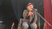 РАЗГАЛИО СРЦА ЗРЕЊАНИНАЦА: Раде Шербеџија инспирисан, емотиван и срдачан РАЗГАЛИО СРЦА ЗРЕЊАНИНАЦА: Раде Шербеџија инспирисан, емотиван и срдачан