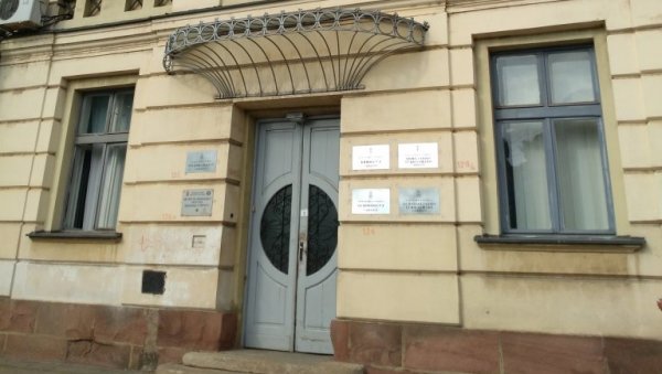 ДЕВОЈЧИЦИ ОТЕО МОБИЛНИ: Пиротска полиција ухапсила изнуђивача ДЕВОЈЧИЦИ ОТЕО МОБИЛНИ: Пиротска полиција ухапсила изнуђивача