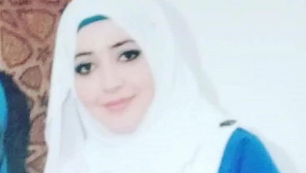 НОВИ ПАЗАР ТУГУЈЕ ЗБОГ СМРТИ НАСТАВНИЦЕ: Самра (34) је страдала у кањону Мораче - Била је скромна, позитивна, увек насмејана... НОВИ ПАЗАР ТУГУЈЕ ЗБОГ СМРТИ НАСТАВНИЦЕ: Самра (34) је страдала у кањону Мораче - Била је скромна, позитивна, увек насмејана...