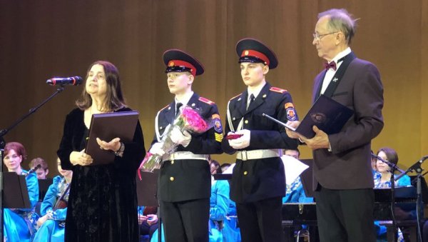 ПУШКИНОВА МЕДАЉА ЗА УЗДИЗАЊЕ ДУШЕ: Љиљани Хабјановић Ђуровић у Москви уручено престижно признање ПУШКИНОВА МЕДАЉА ЗА УЗДИЗАЊЕ ДУШЕ: Љиљани Хабјановић Ђуровић у Москви уручено престижно признање