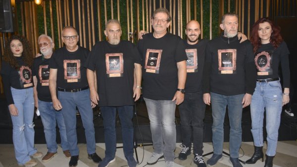 ТО ЈЕ НАЈБОЉИ БЕНД ЗА КОЈИ НИКО НИЈЕ ЧУО: Група ОПС Боде Нинковића представила, после 44 године, први албум ТО ЈЕ НАЈБОЉИ БЕНД ЗА КОЈИ НИКО НИЈЕ ЧУО: Група ОПС Боде Нинковића представила, после 44 године, први албум