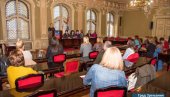 ДА ЖЕНЕ БУДУ СНАЖНИЈЕ И ОДЛУЧНИЈЕ: Одржан округли сто у Градској кући у Зрењанину (ФОТО) ДА ЖЕНЕ БУДУ СНАЖНИЈЕ И ОДЛУЧНИЈЕ: Одржан округли сто у Градској кући у Зрењанину (ФОТО)