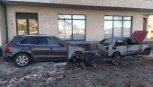 ZAPALJEN AUDI POLICAJCU U TREBINJU: Vatra zahvatila još jedan automobil ZAPALJEN AUDI POLICAJCU U TREBINJU: Vatra zahvatila još jedan automobil