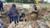 BEZ GREJANJA DEO NOVOG BEOGRADA: Kvar na toplovodu starom oko 40 godina BEZ GREJANJA DEO NOVOG BEOGRADA: Kvar na toplovodu starom oko 40 godina