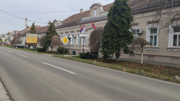 НОТАР У СЕЧЊУ: Канцеларија отворена радним данима од 9 до 17 НОТАР У СЕЧЊУ: Канцеларија отворена радним данима од 9 до 17
