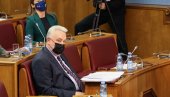 КРИВОКАПИЋЕВА ВЛАДА ВЕЋ ПАЛА? У скупштини 42 посланика само чекају знак КРИВОКАПИЋЕВА ВЛАДА ВЕЋ ПАЛА? У скупштини 42 посланика само чекају знак